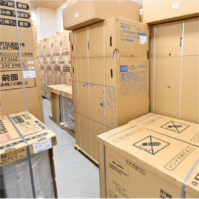 自社倉庫も完備